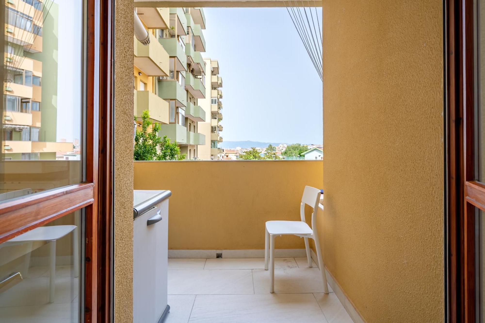 Kalbia Apartment Or Rooms Renovated, Functional, Intimate And More Каляри Екстериор снимка